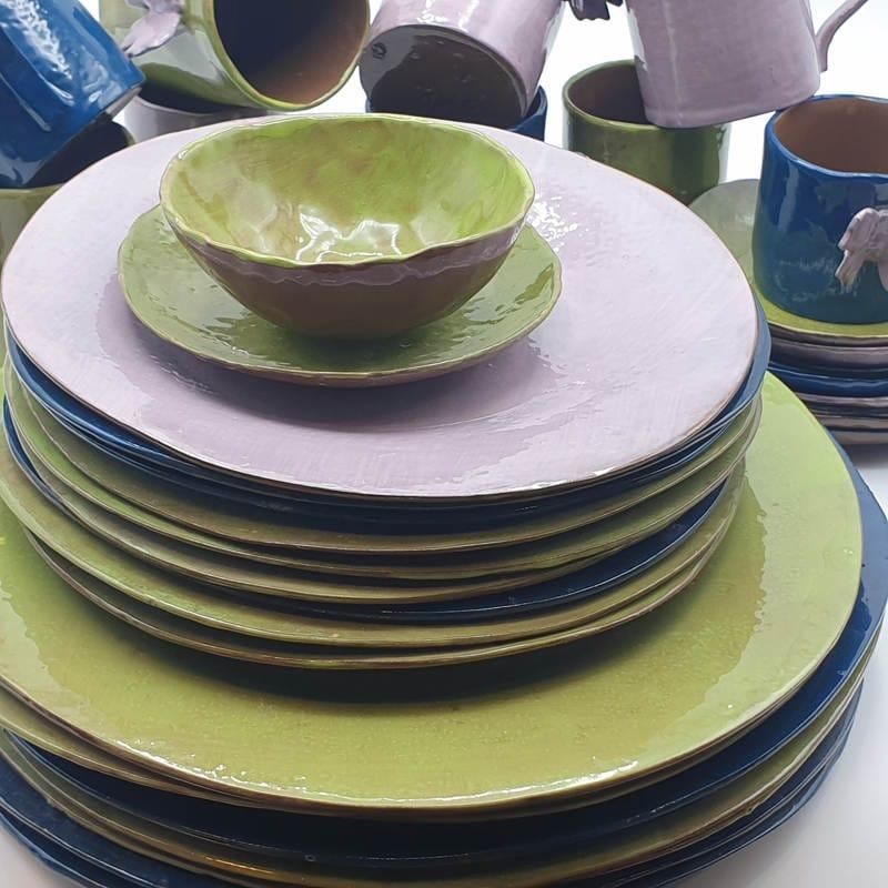 Assiettes colorées de la collection Couleur
